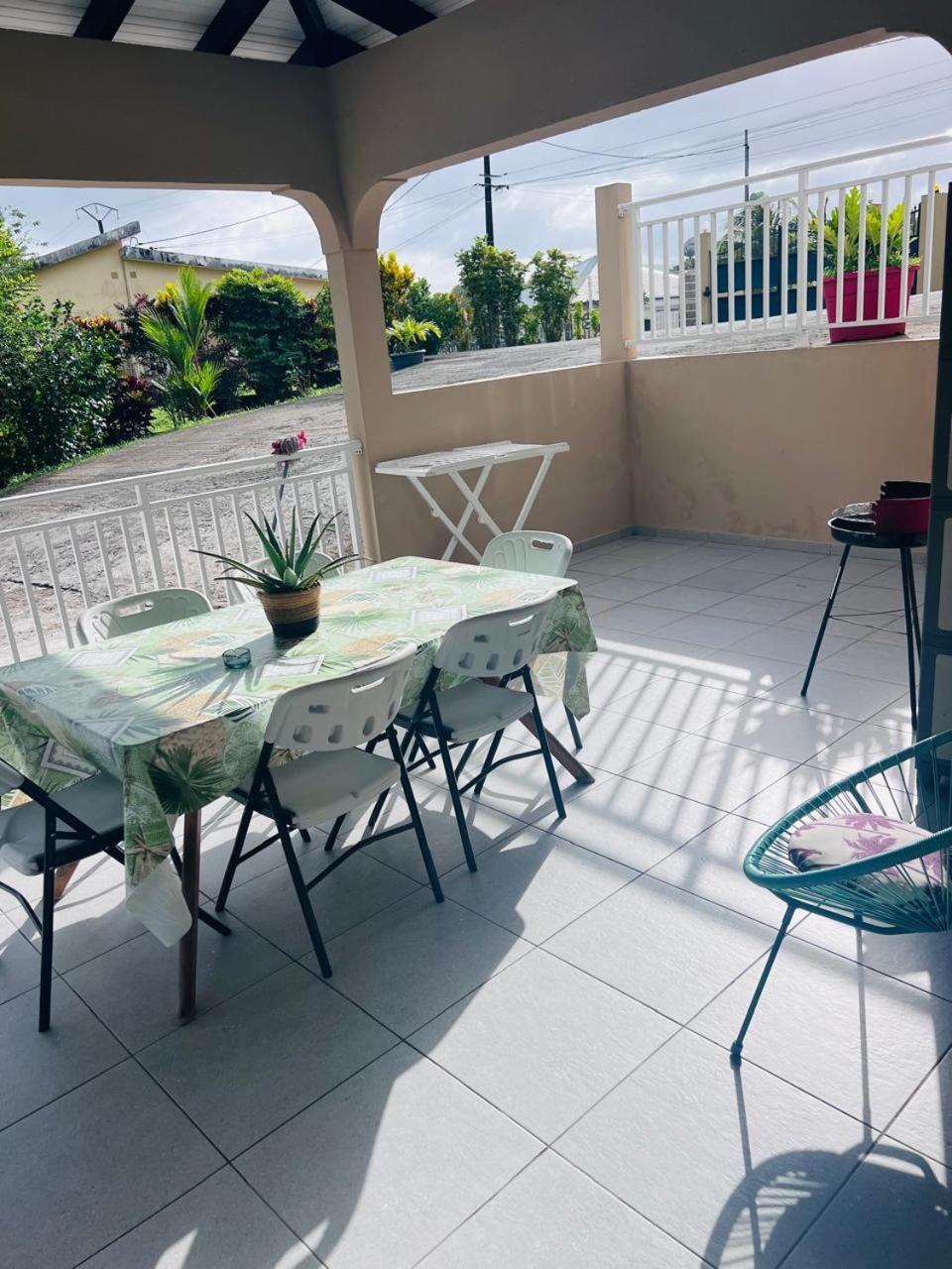 Logement Côté Campagne Plaisance Le Lamentin Esterno foto